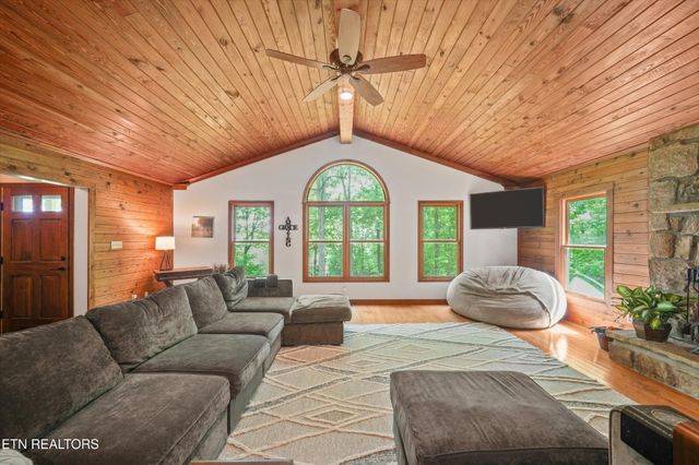 6325 Norwood Rd, Knoxville, TN 37914