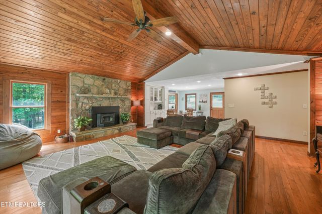 6325 Norwood Rd, Knoxville, TN 37914