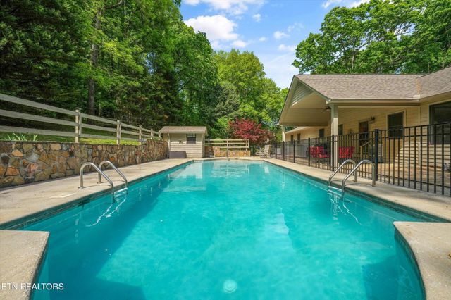 6325 Norwood Rd, Knoxville, TN 37914