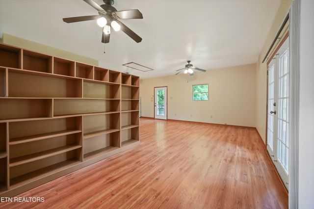 6325 Norwood Rd, Knoxville, TN 37914
