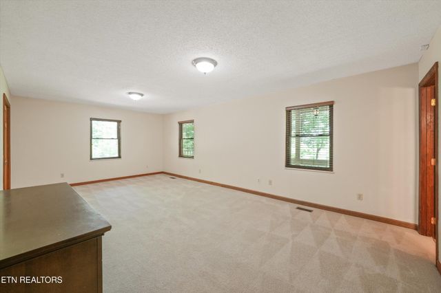 6325 Norwood Rd, Knoxville, TN 37914