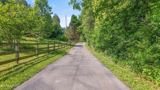 6325 Norwood Rd, Knoxville, TN 37914