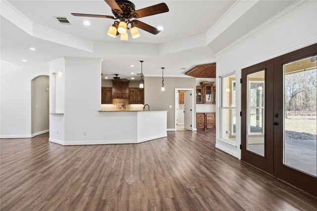 847 VZ County Road 2213, Canton, TX 75103