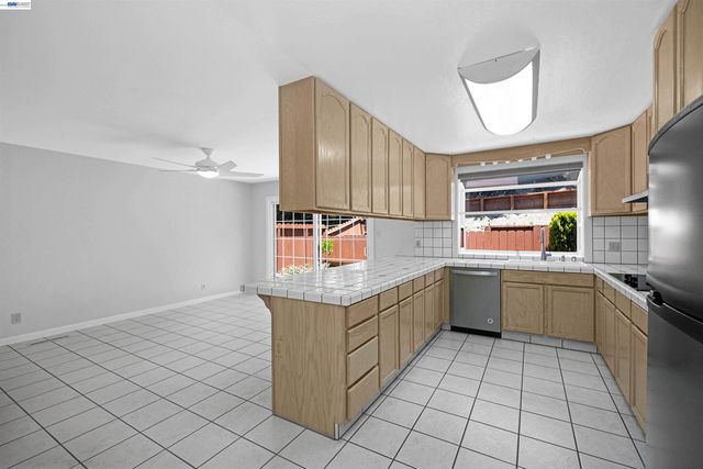 716 Courtland Avenue, Richmond, CA 94805