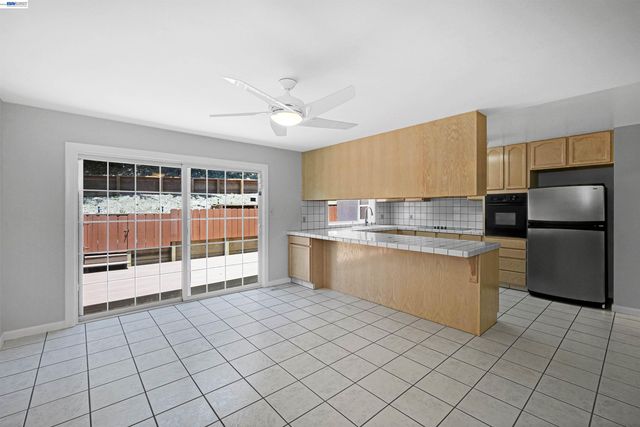 716 Courtland Avenue, Richmond, CA 94805
