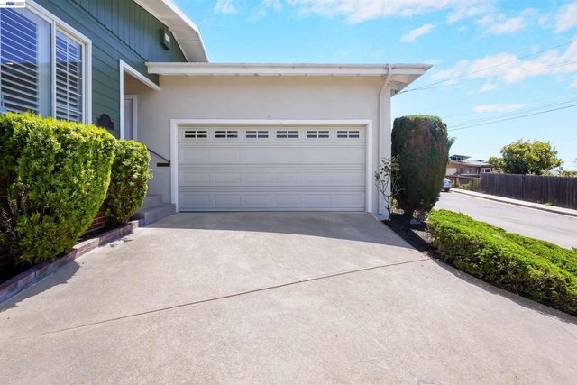 716 Courtland Avenue, Richmond, CA 94805