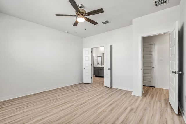 223 Garner DR, Kyle, TX 78640