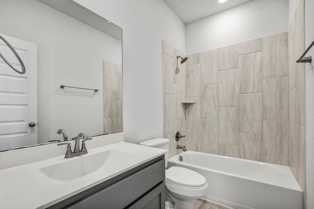 223 Garner DR, Kyle, TX 78640