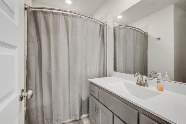 223 Garner DR, Kyle, TX 78640