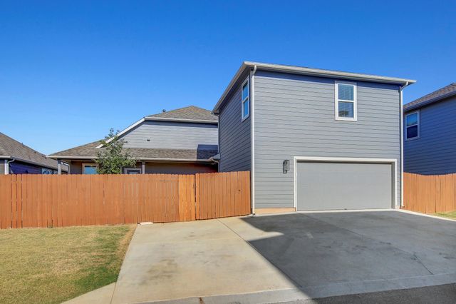 223 Garner DR, Kyle, TX 78640