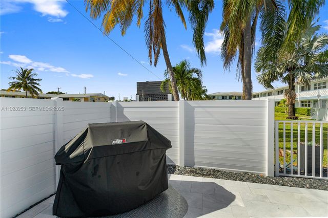 801 Atlantic Shores Blvd 106, Hallandale Beach, FL 33009