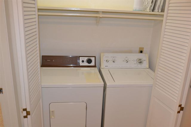 6111 Beverly Hill Street 43, Houston, TX 77057