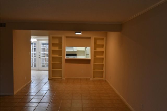 6111 Beverly Hill Street 43, Houston, TX 77057