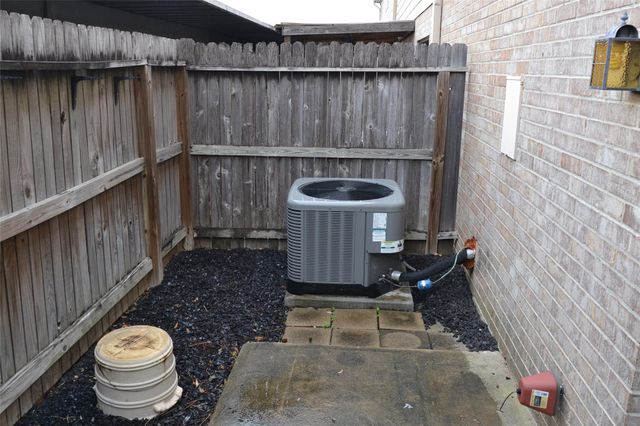 6111 Beverly Hill Street 43, Houston, TX 77057