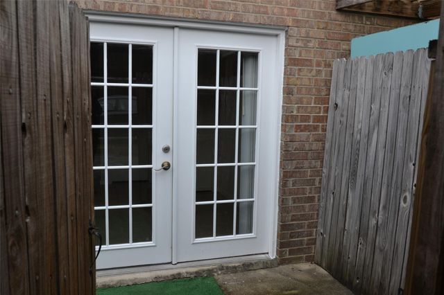 6111 Beverly Hill Street 43, Houston, TX 77057