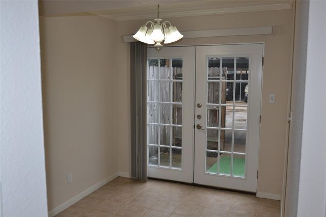 6111 Beverly Hill Street 43, Houston, TX 77057