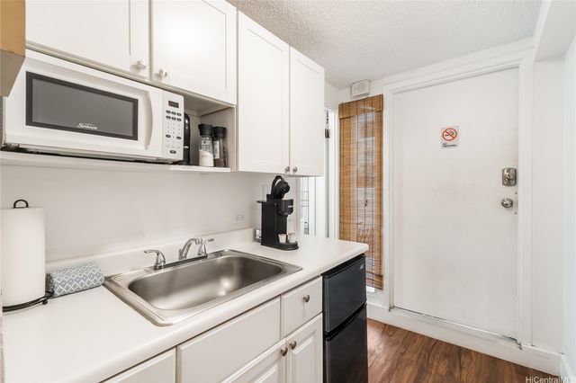 2450 Prince Edward Street 208A, Honolulu, HI 96815