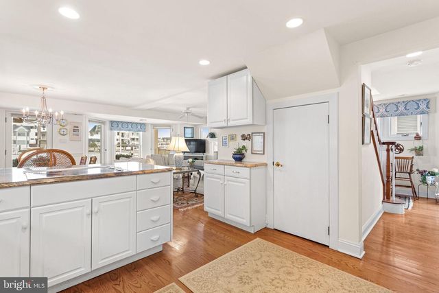 165 BAYSHORE DR, Ocean City, NJ 08226