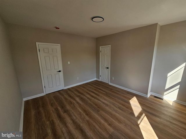 323 RUTHERFORD AVE, Trenton, NJ 08618