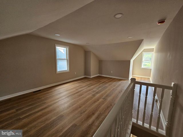 323 RUTHERFORD AVE, Trenton, NJ 08618