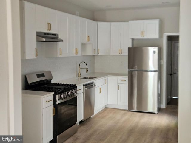 323 RUTHERFORD AVE, Trenton, NJ 08618
