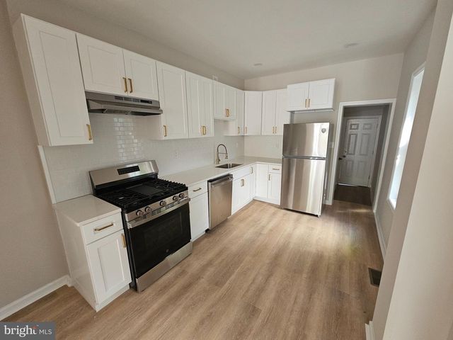 323 RUTHERFORD AVE, Trenton, NJ 08618