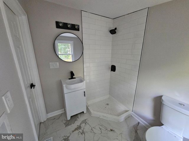 323 RUTHERFORD AVE, Trenton, NJ 08618