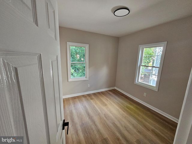 323 RUTHERFORD AVE, Trenton, NJ 08618