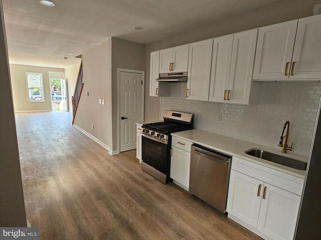 323 RUTHERFORD AVE, Trenton, NJ 08618