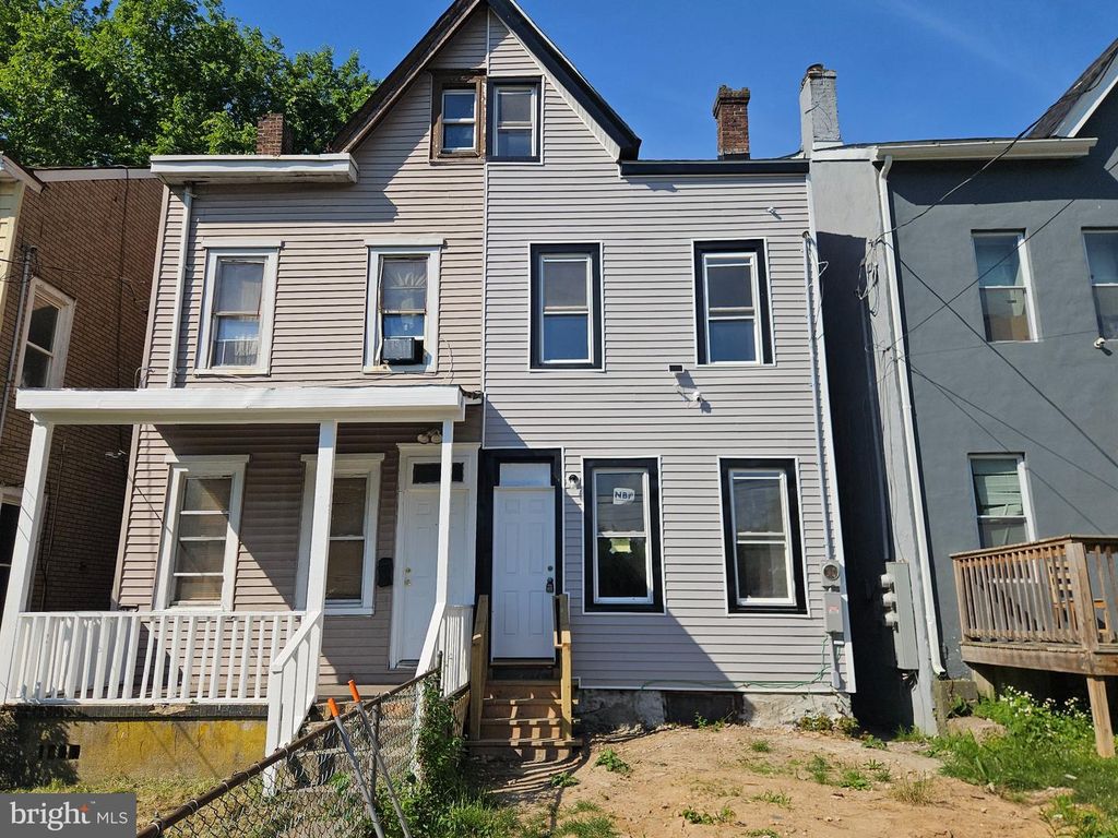323 RUTHERFORD AVE, Trenton, NJ 08618