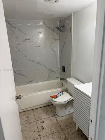 486 NW 165th St Rd B-506, Miami, FL 33169