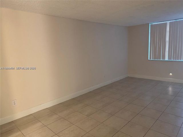 486 NW 165th St Rd B-506, Miami, FL 33169