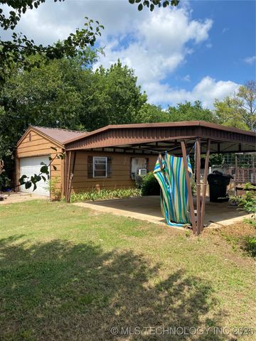 208 SW 5th, Kingston, OK 73439