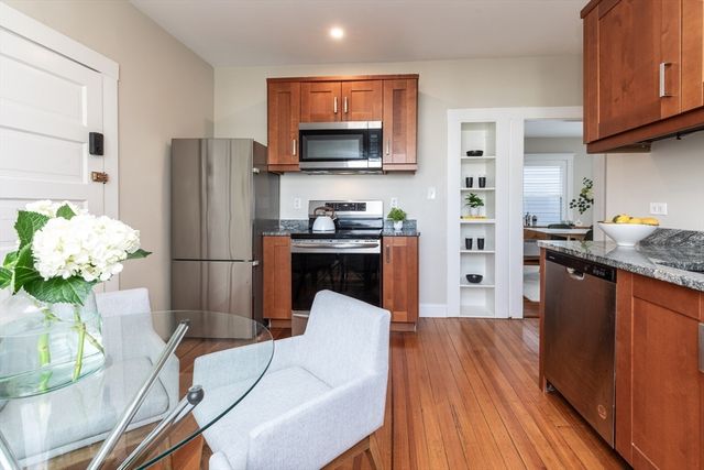 83 Conwell Ave 1, Somerville, MA 02144