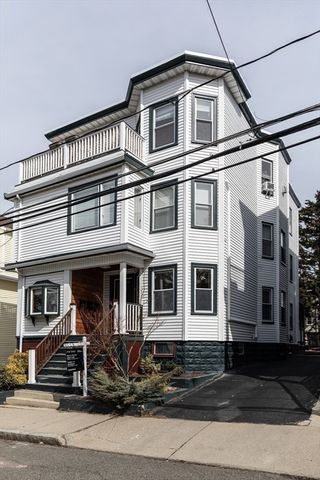 83 Conwell Ave 1, Somerville, MA 02144