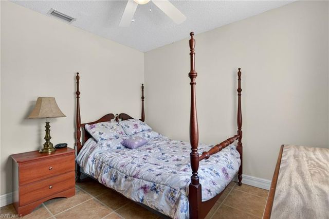 1705 NE 7th ST, Cape Coral, FL 33909