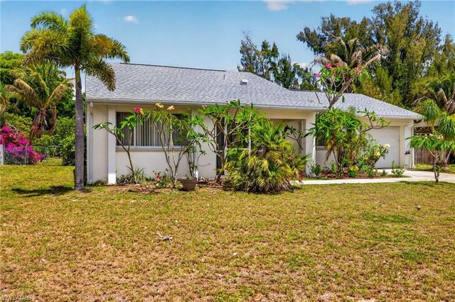 1705 NE 7th ST, Cape Coral, FL 33909