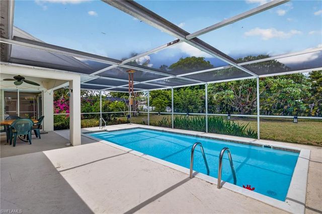 1705 NE 7th ST, Cape Coral, FL 33909