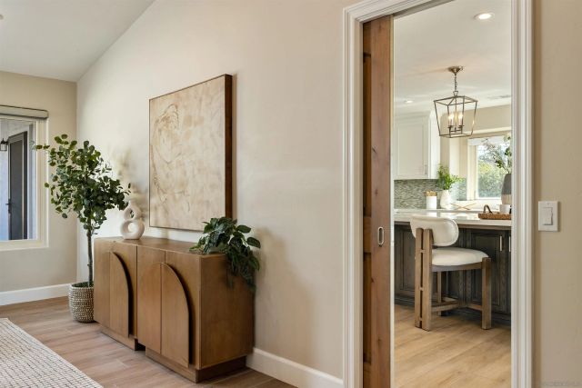 13324 Avenida La Valencia, Poway, CA 92064