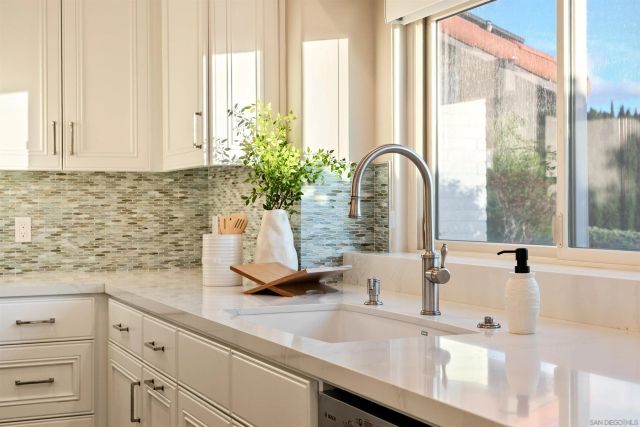13324 Avenida La Valencia, Poway, CA 92064