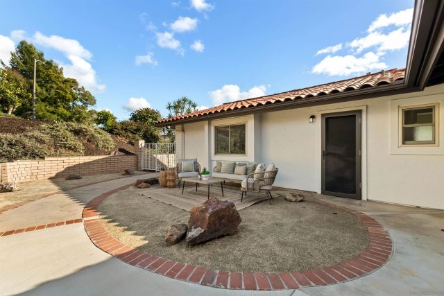13324 Avenida La Valencia, Poway, CA 92064