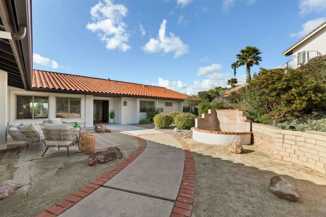 13324 Avenida La Valencia, Poway, CA 92064