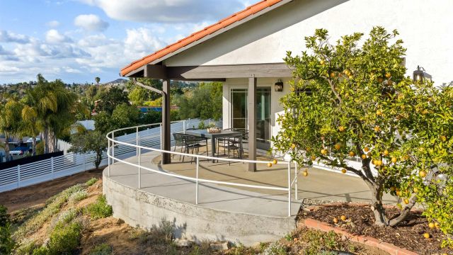 13324 Avenida La Valencia, Poway, CA 92064