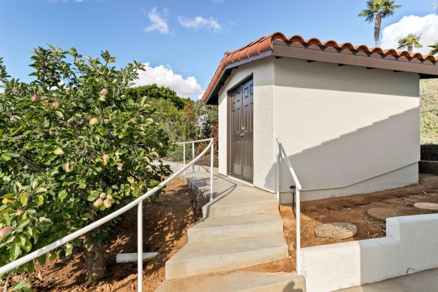 13324 Avenida La Valencia, Poway, CA 92064