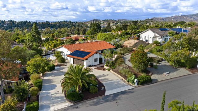 13324 Avenida La Valencia, Poway, CA 92064