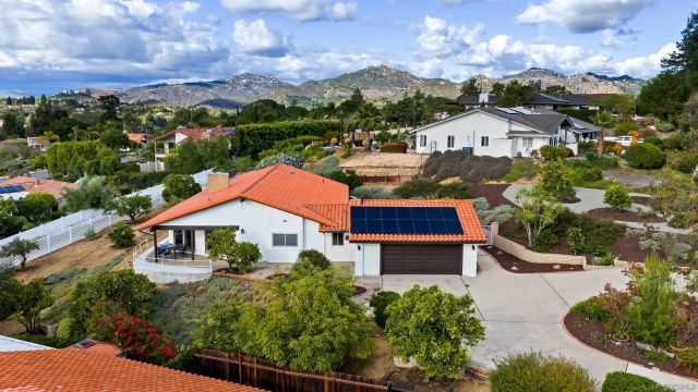 13324 Avenida La Valencia, Poway, CA 92064