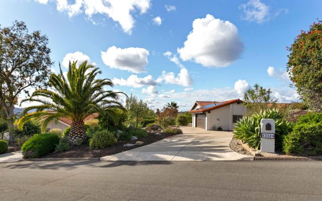 13324 Avenida La Valencia, Poway, CA 92064