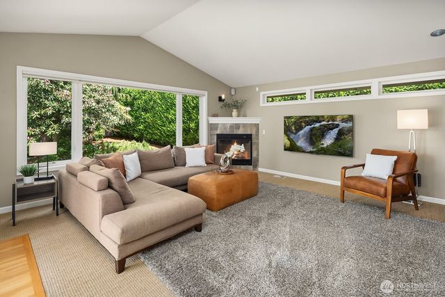 216 SW 192nd Street, Normandy Park, WA 98166