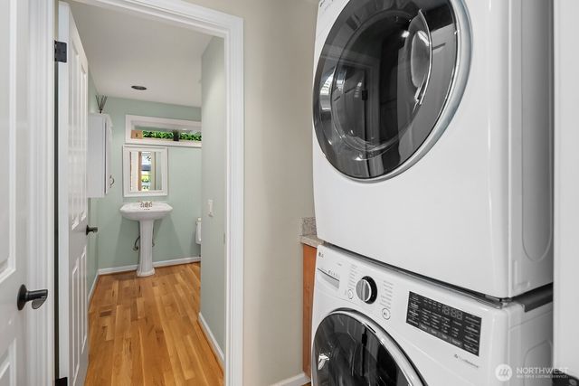 216 SW 192nd Street, Normandy Park, WA 98166
