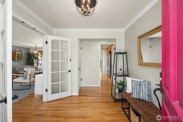 216 SW 192nd Street, Normandy Park, WA 98166